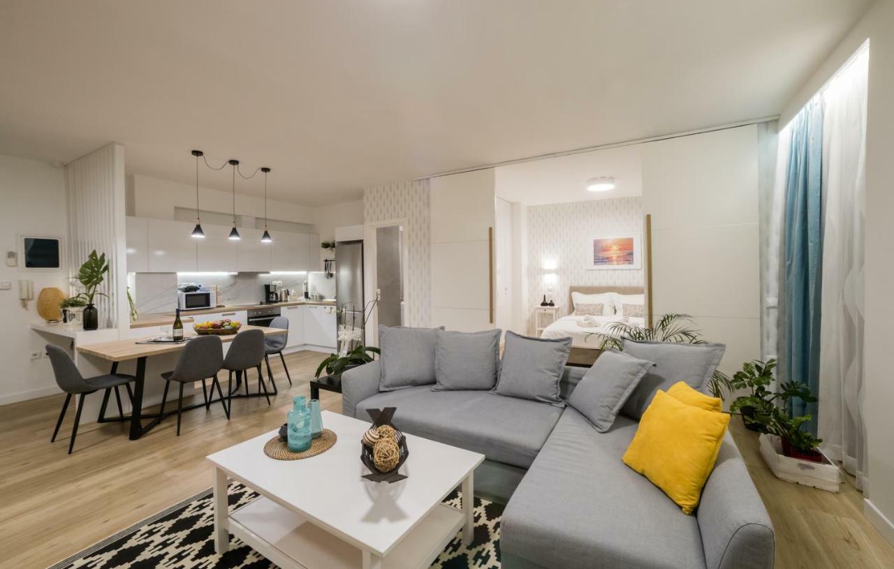 Vida Residential Apartments ナフプリオ エクステリア 写真